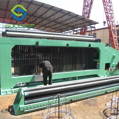 La Chine Machines vertes à treillis hexagonaux de 2,5 tonnes avec une puissance hydraulique de 2,2 kW fournisseur