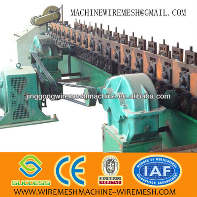 La Chine Machine de soudage automatique de treillis de clôture avec poids de 200 kg et longueur de soudage de 0 à 3000 mm fournisseur
