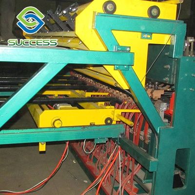 La Chine Contrôle PLC électrique de la machine de soudage à maillage de clôture à un point unique fournisseur