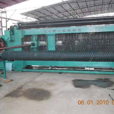 La Chine 3kw système de commande PLC machine de fabrication de treillis métalliques 220V/380V production fournisseur