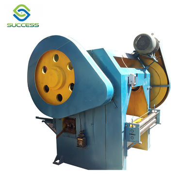 La Chine 1.0-3.0mm épaisseur de la clôture machine de soudage PLC mode de commande AC220V/50Hz alimentation fournisseur